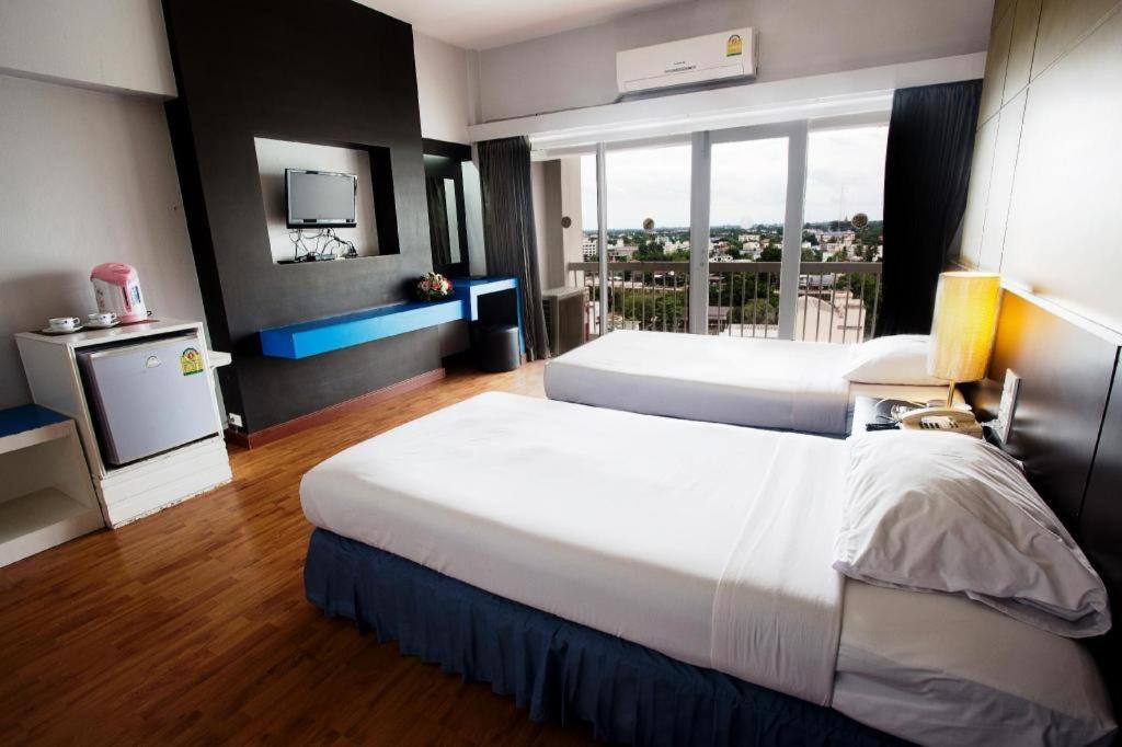 Pailyn Phitsanulok Hotel Luaran gambar