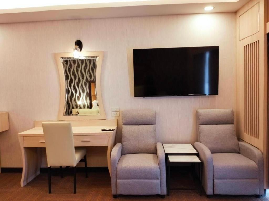 Pailyn Phitsanulok Hotel Luaran gambar