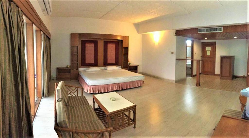 Pailyn Phitsanulok Hotel Luaran gambar