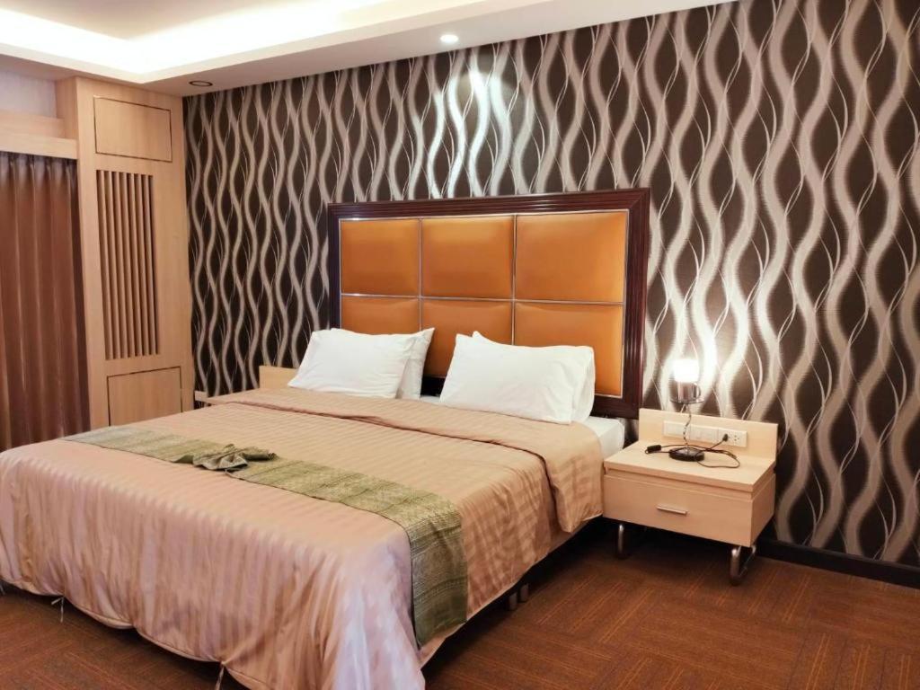 Pailyn Phitsanulok Hotel Luaran gambar