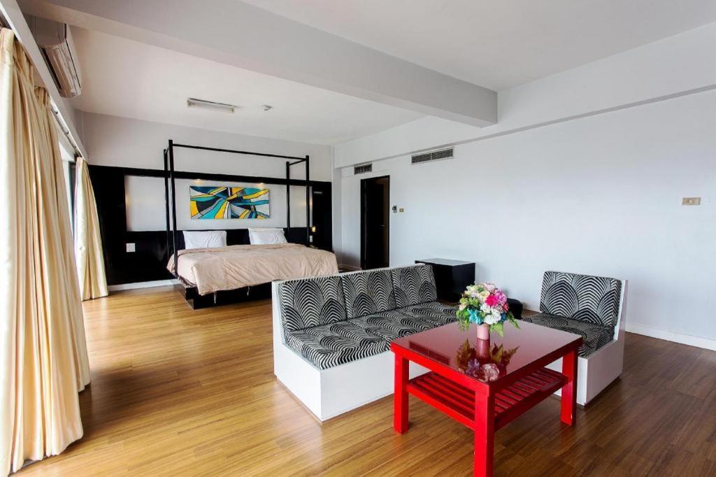 Pailyn Phitsanulok Hotel Luaran gambar