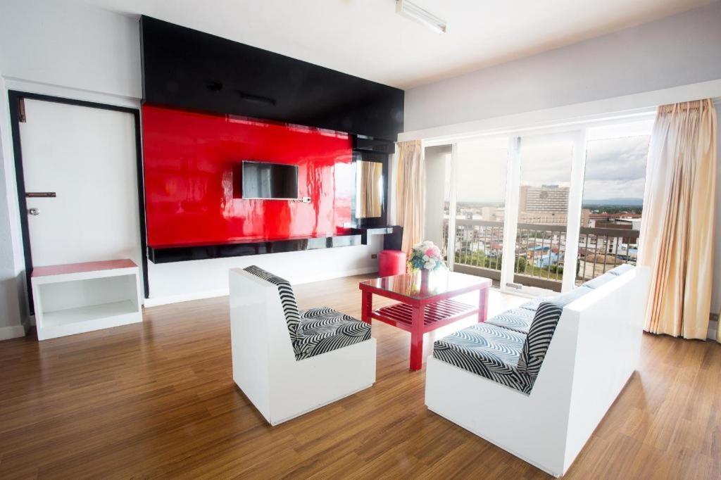 Pailyn Phitsanulok Hotel Luaran gambar